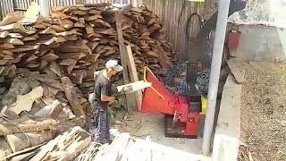 щепоріз.Дробарка для дерева РМ-160Е video 0