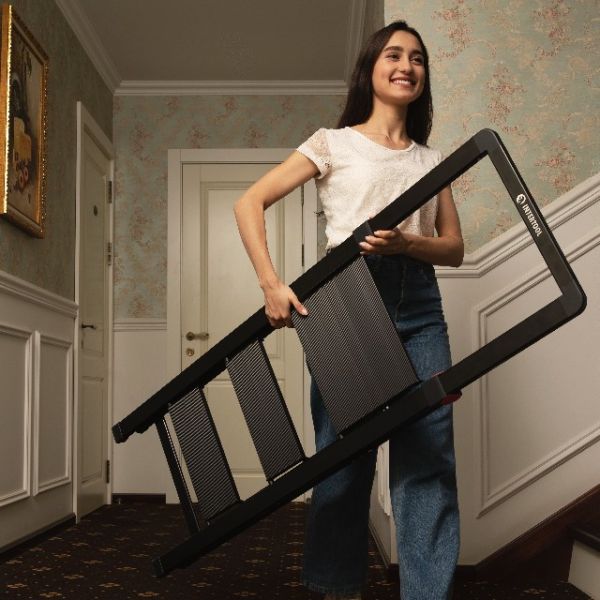 Драбина алюмінієва "Black Slim", 3 сходинки, висота верхньої сходинки 684 мм, 150 кг, STORM INTERTOOL LT-5003