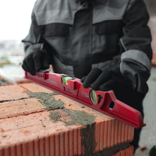 Рівень муляра, ударний 60 см, 2 капсули INTERTOOL MT-1560