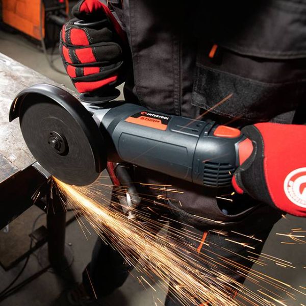 Шліфмашина кутова 1800 Вт, діаметр круга 180 мм, 8000 об/хв, плавний пуск INTERTOOL WT-0227